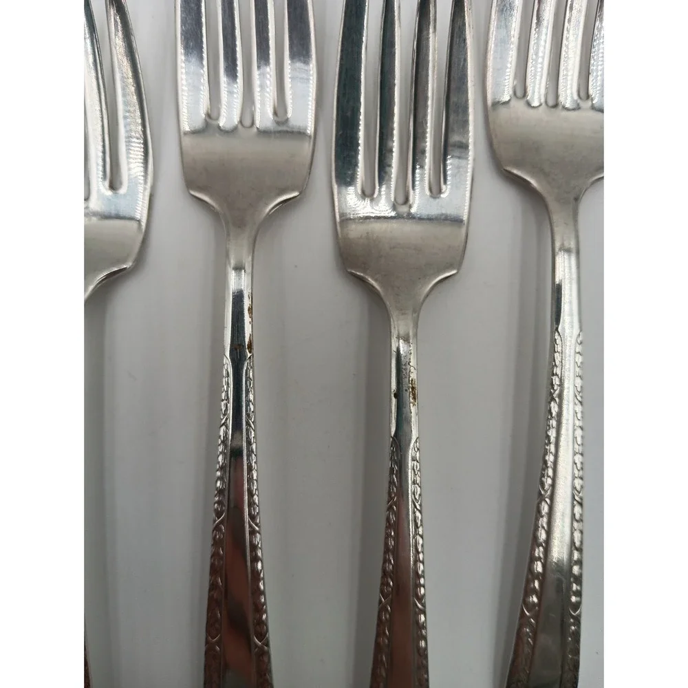 8 WB9 Williams Bros Silverplate Flatware Salad‎ Forks